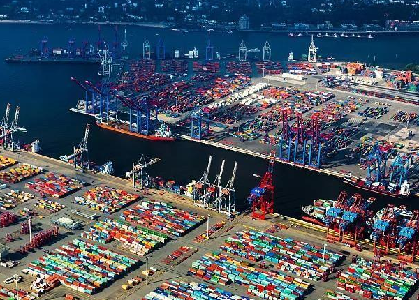 九江到上海“天天班”集装箱航线启航  --  尊龙官方网站物流