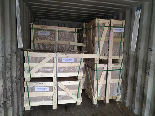 “比亚迪”滚装船来了！广船国际一连出坞2艘汽车运输船  --  尊龙官方网站物流