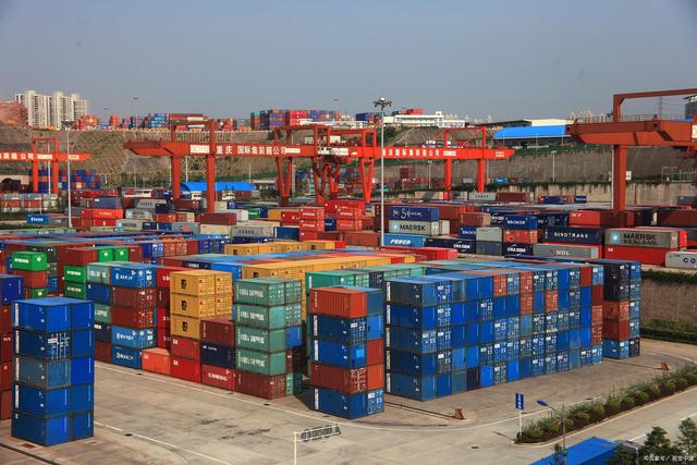 海运旺季迹象泛起_本期（10月12~18日）中海内贸集运指数报1081点  --  尊龙官方网站物流