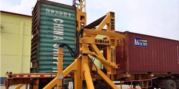 武汉阳逻集装箱港上半年完成集装箱吞吐量114万标箱  --  尊龙官方网站物流