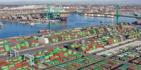 2024年首艘报废集装箱船送往拆船  --  尊龙官方网站物流