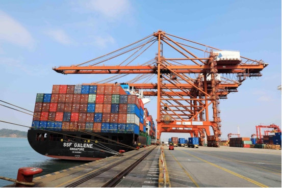 内贸水路运输：本钱与绿色的优势，，及速率的挑战